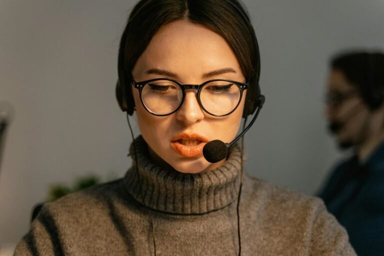 customer support inquiry line